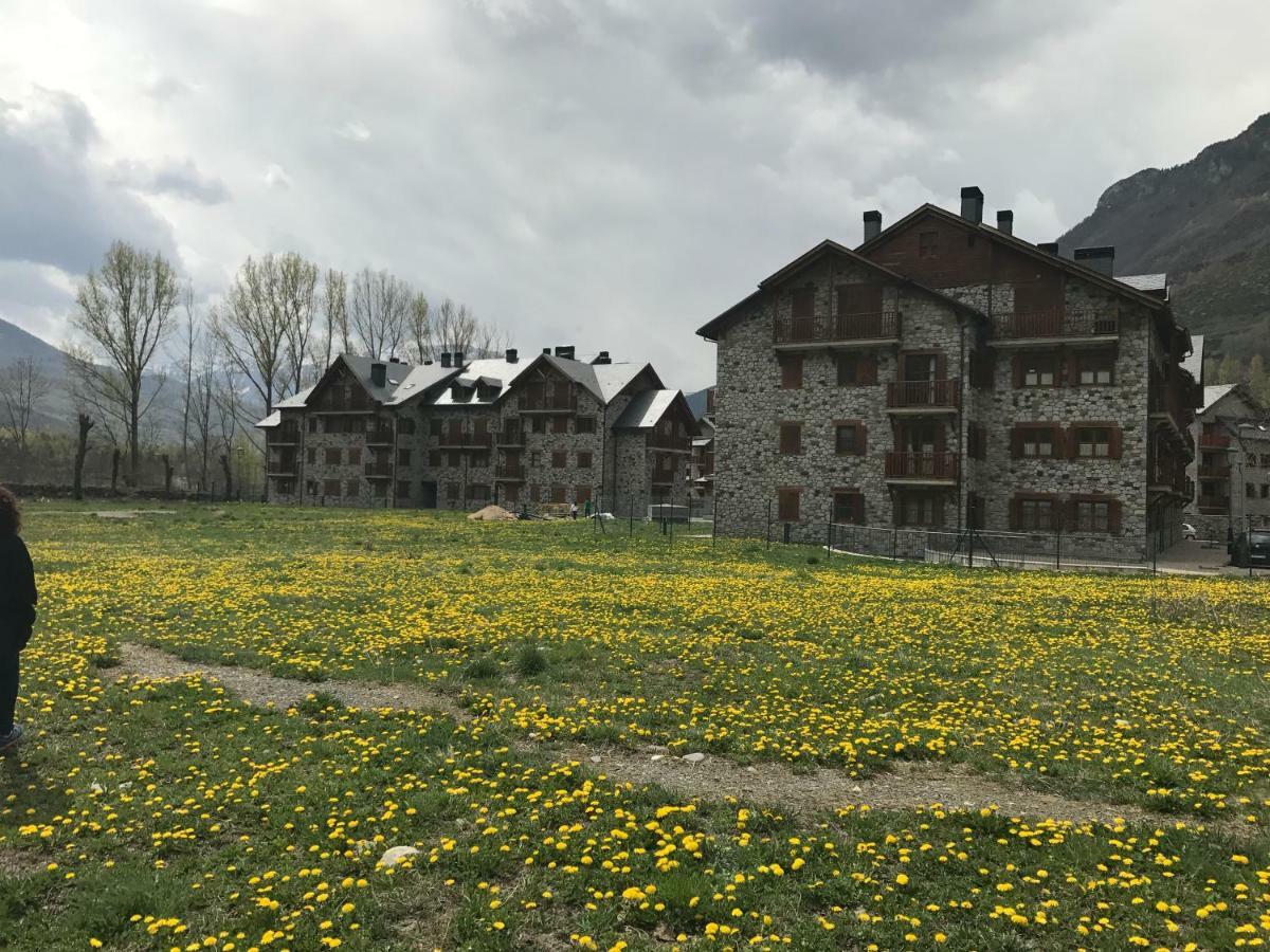 Apartamento En Benasque Zewnętrze zdjęcie